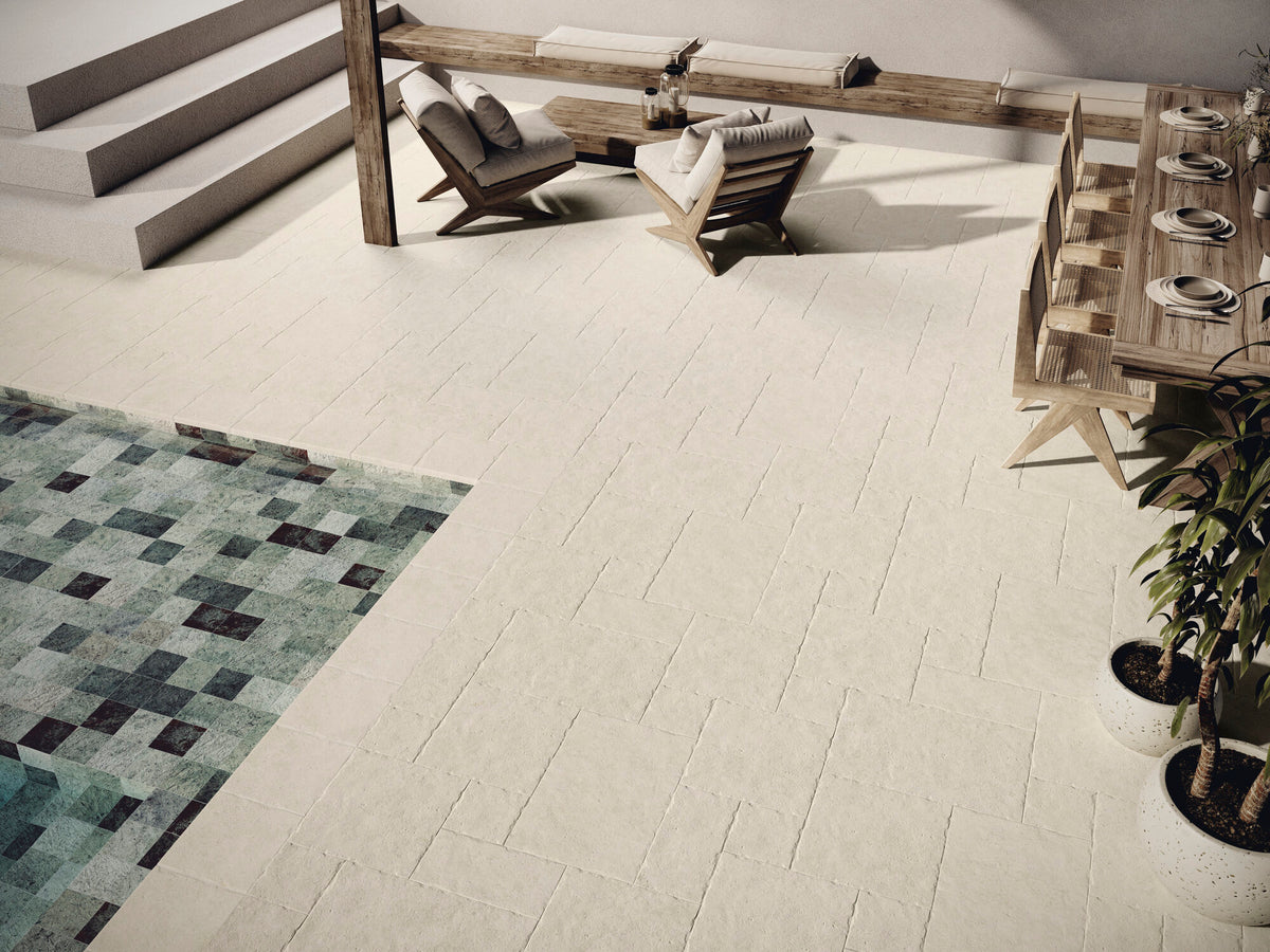 room · walk-ivory-amb-2