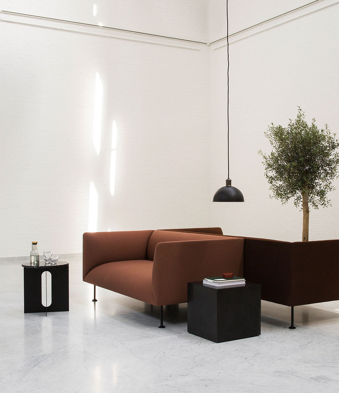 Androgyne Side Table by Audo styled in an interior – view 5 – In Dubai by WSPR
