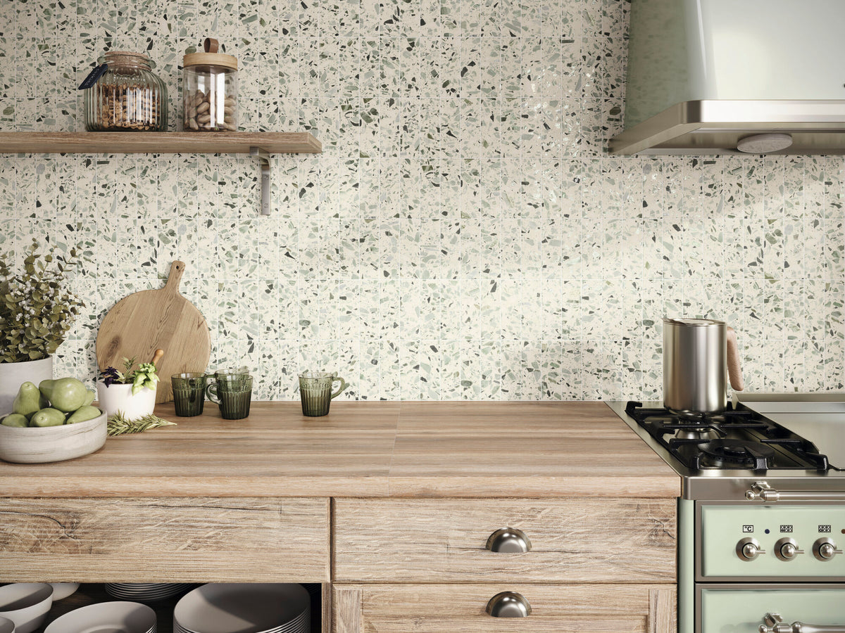 room · chips-green-amb-2