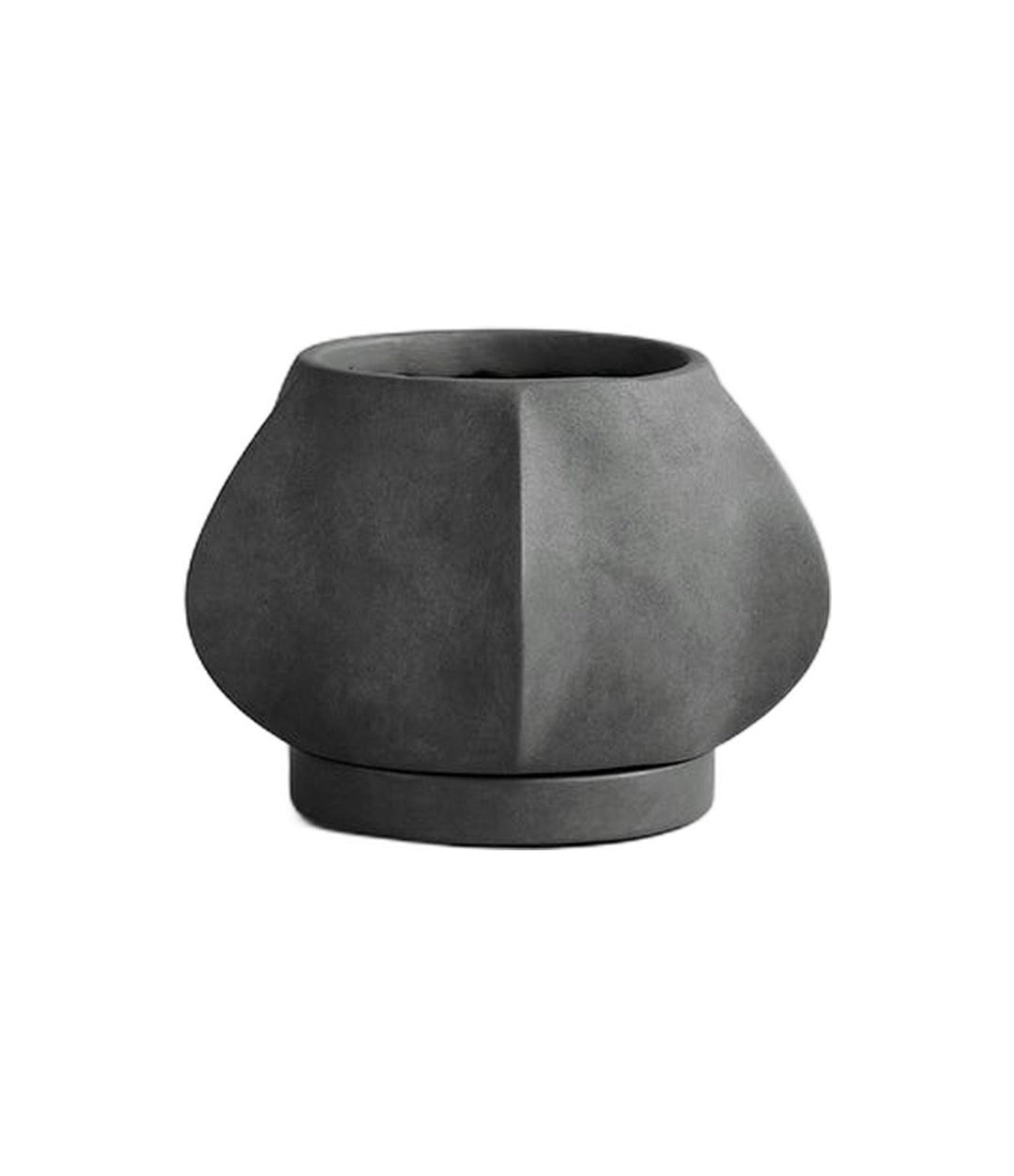 Arket Plant Pot, Petit by 101 Copenhagen in Dark Grey – In Dubai by WSPR