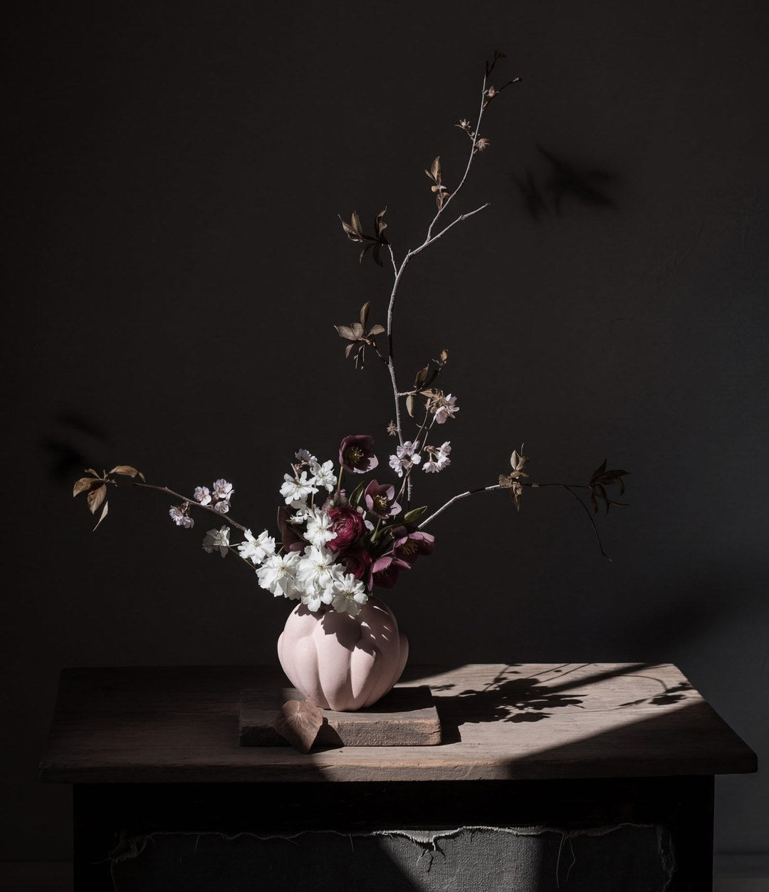 Bloom Vase, Petit by 101 Copenhagen in Rose in a styled interior – In Dubai by WSPR