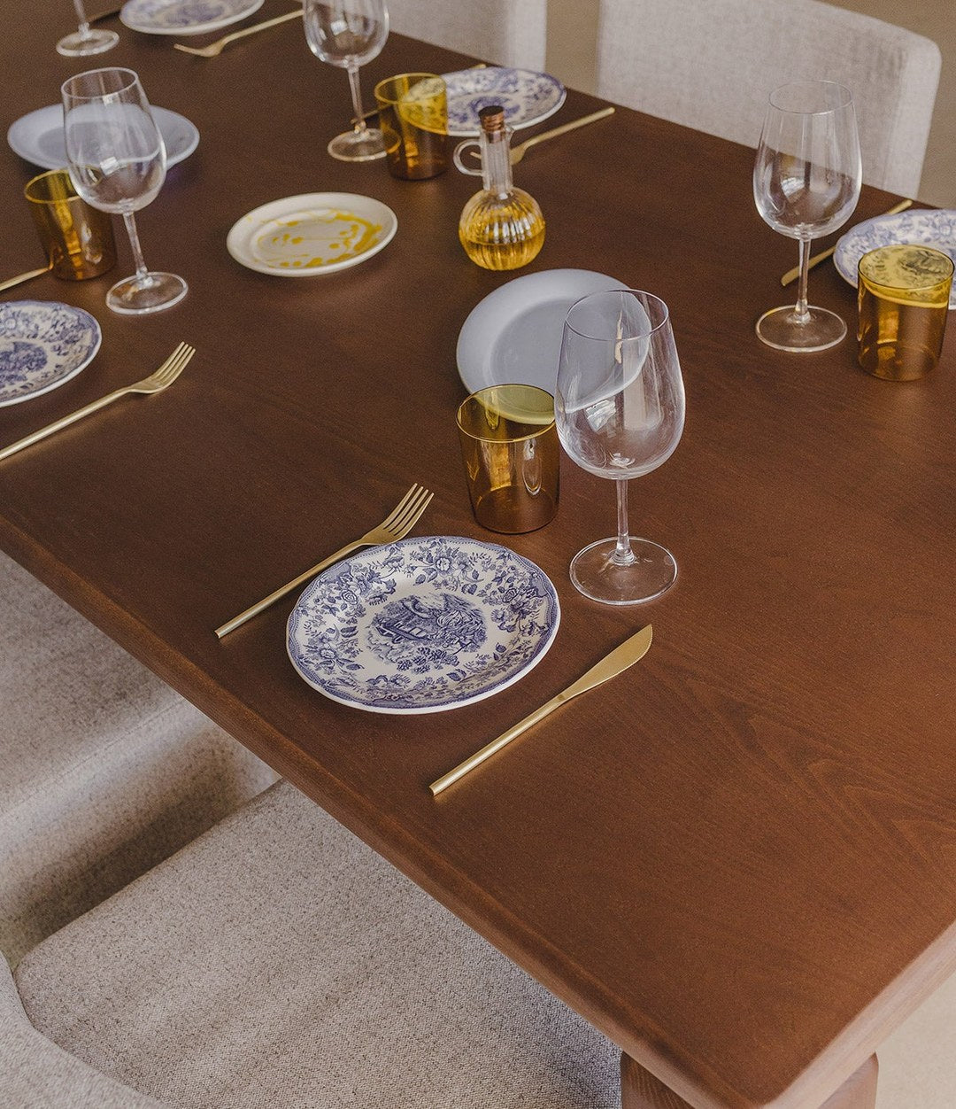 Cita Dining Table by Sancal set for dinner – In Dubai by WSPR