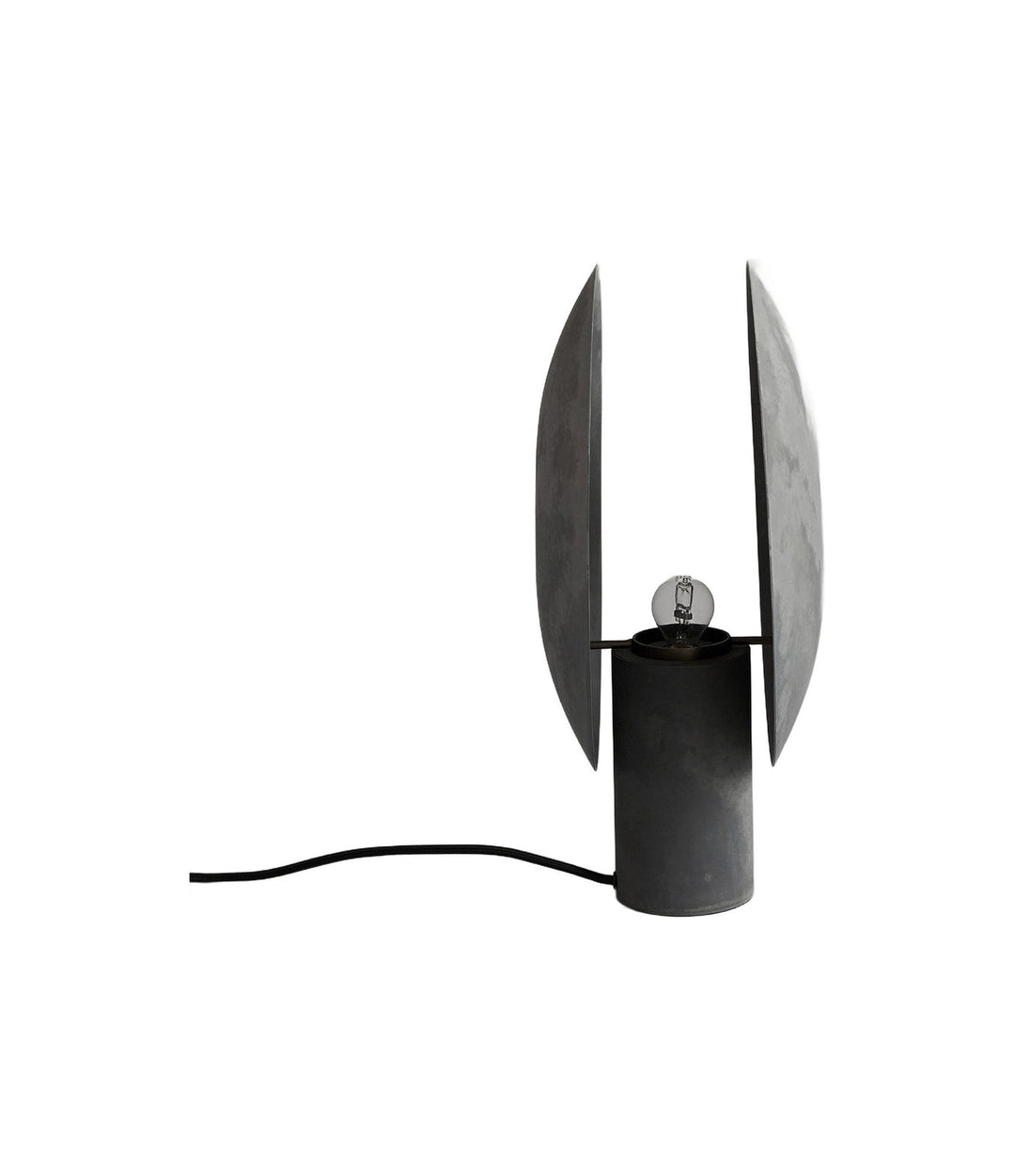 Clam Table Lamp by 101 Copenhagen in Oxidized, view 2 – In Dubai by WSPR