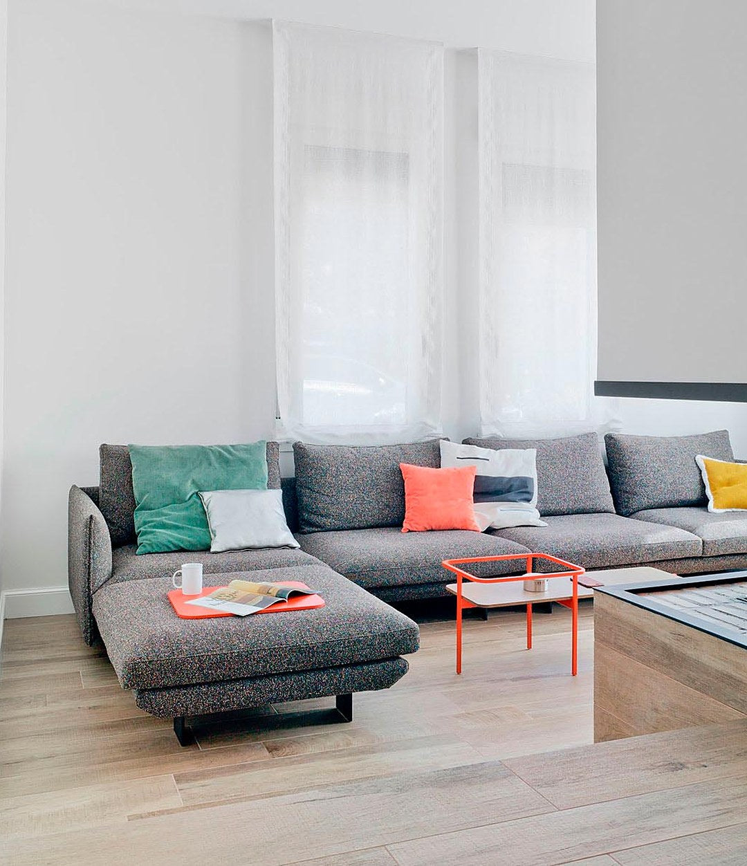 Deep Modular Sofa by Sancal chaise composition in a living room – In Dubai by WSPR