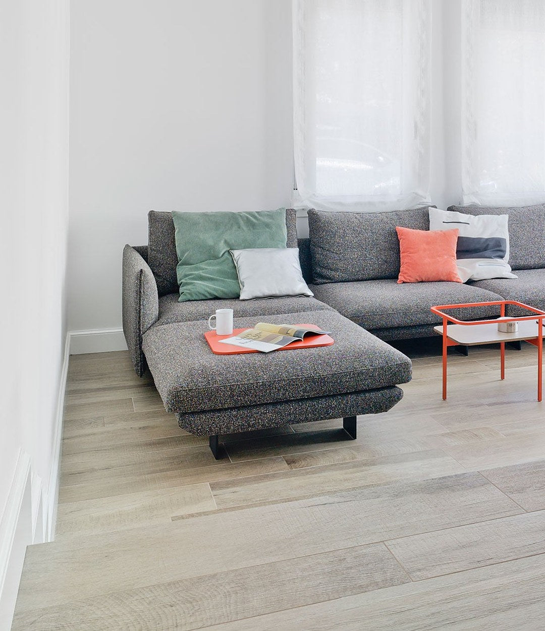 Deep Modular Sofa by Sancal pouf with chaise composition in a living room – In Dubai by WSPR