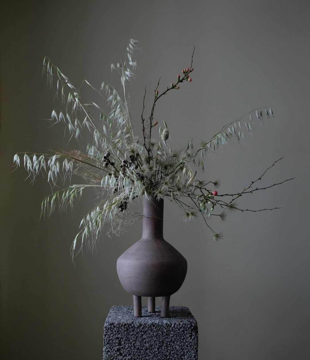 Duck Vase, Fat by 101 Copenhagen in Taupe in a styled interior, view 3 – In Dubai by WSPR