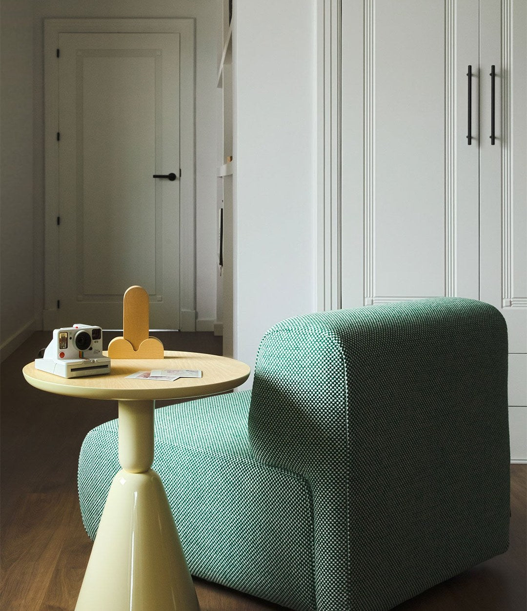 Duo Mini Armchair by Sancal in dark green with a yellow side table – In Dubai by WSPR