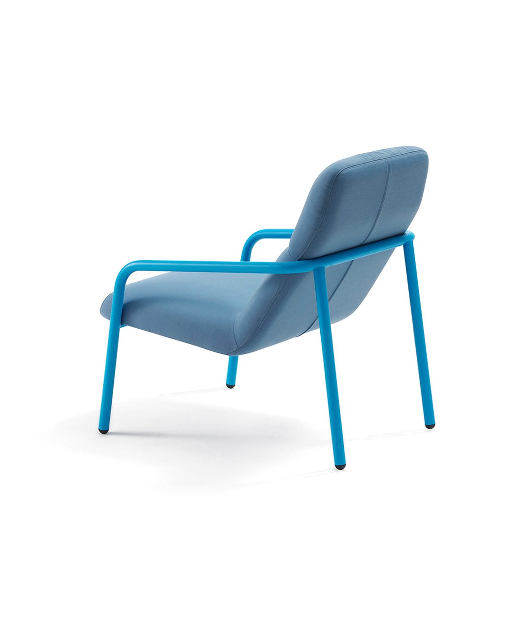 Elle Lounge Chair by Sancal in blue on a four-leg frame – In Dubai by WSPR