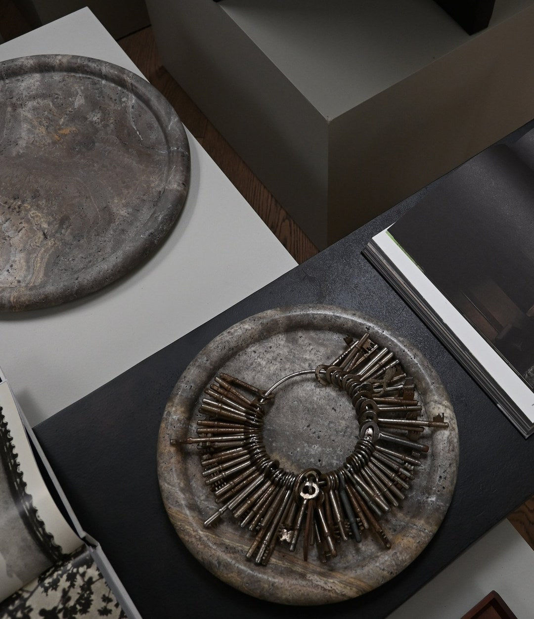 Enkei Tray, Medio by 101 Copenhagen in Silver Travertine in a styled interior – In Dubai by WSPR