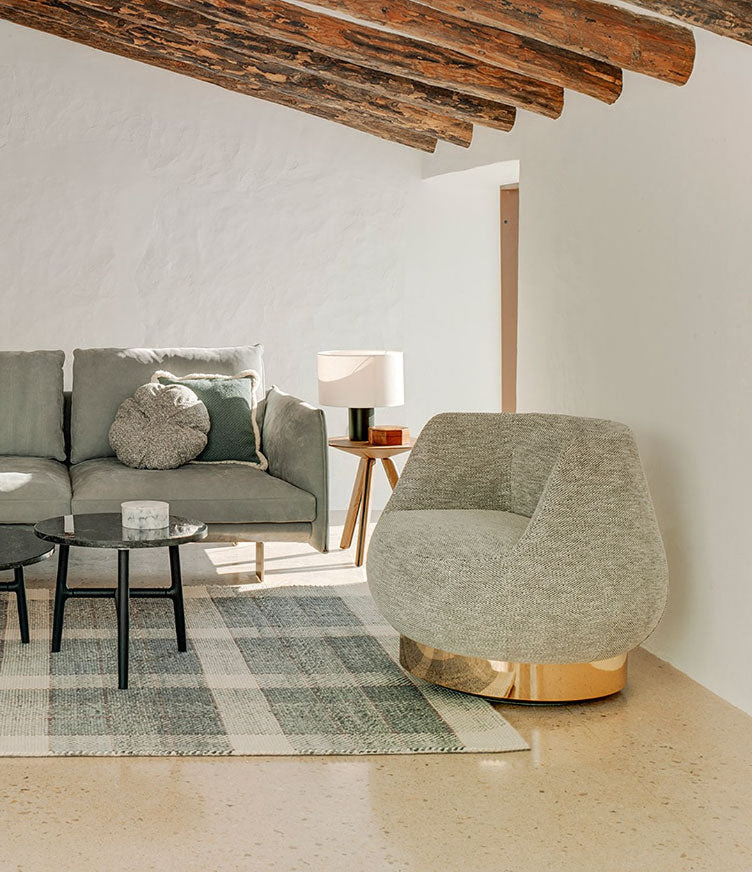 Magnum Lounge Chair by Sancal in grey in a living room – In Dubai by WSPR