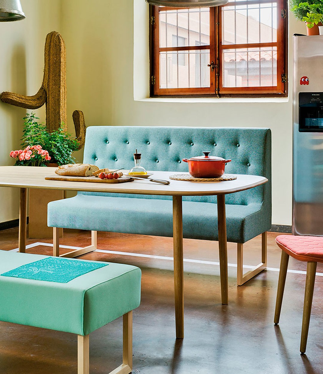 Menú Bench by Sancal in turquoise in a kitchen – In Dubai by WSPR
