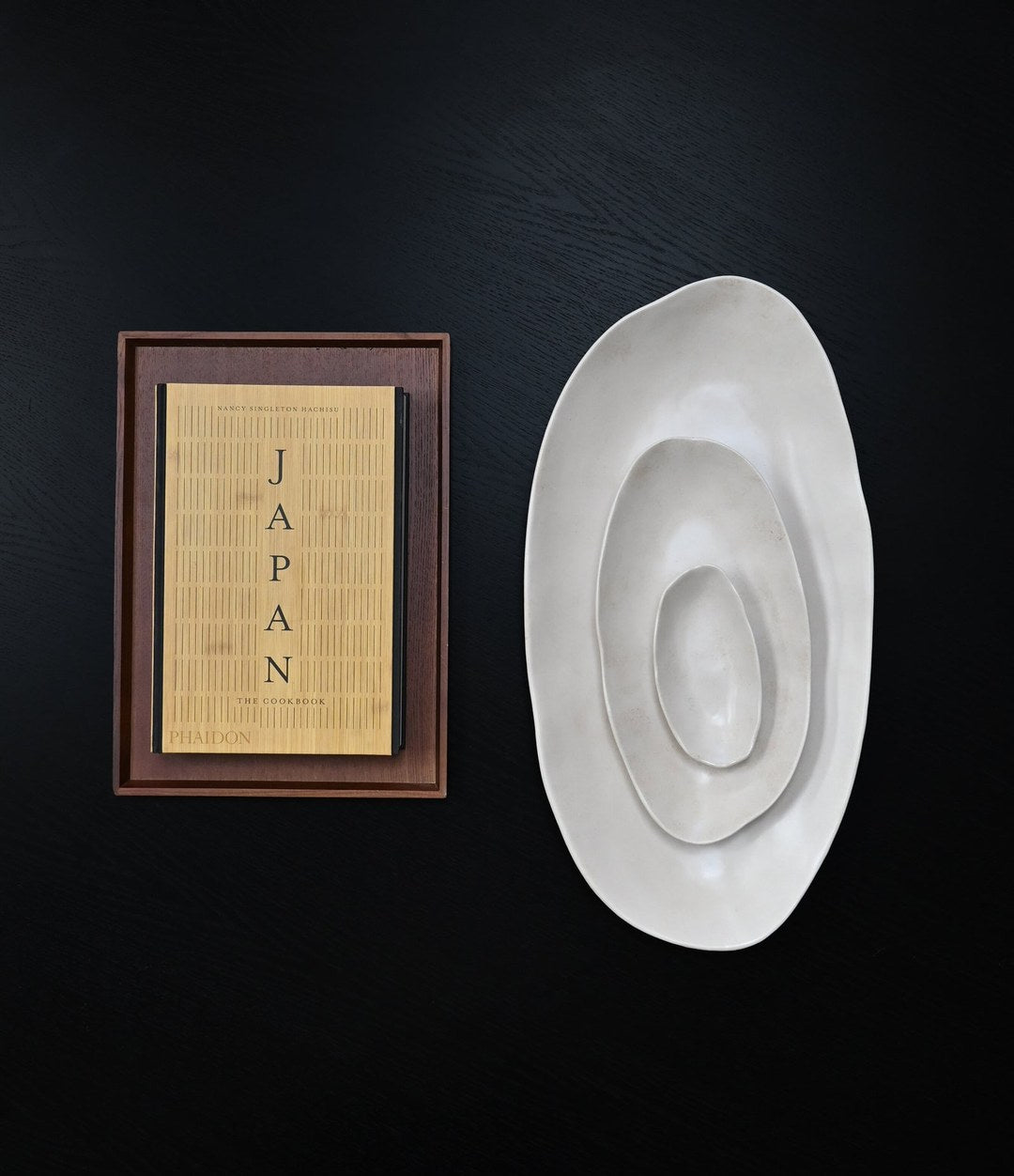 Native Oval Tray Set by 101 Copenhagen in Birch in a styled interior, view 2 – In Dubai by WSPR