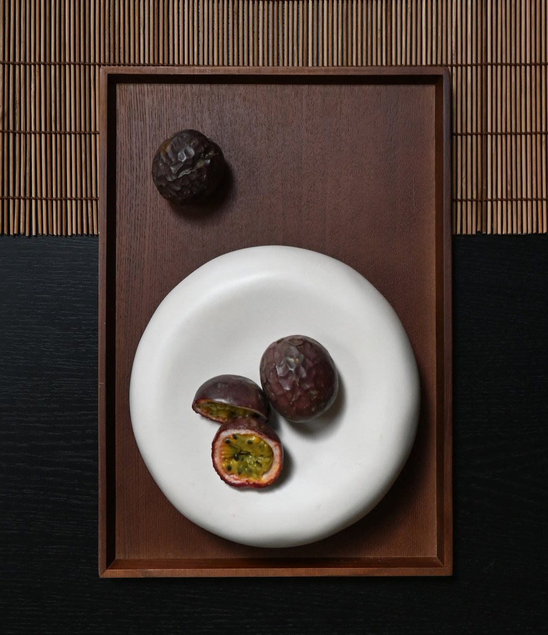 Native Tray, Fat by 101 Copenhagen in Birch in a styled interior, view 3 – In Dubai by WSPR