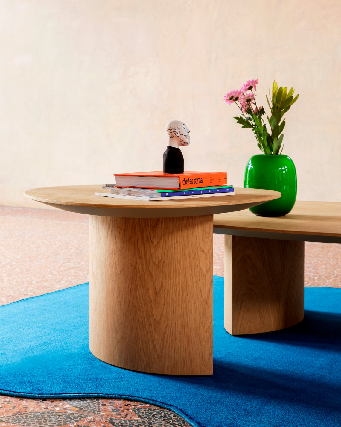 Plautino Coffee Table by Miniforms in oak, close view of the leaf-shaped legs – In Dubai by WSPR