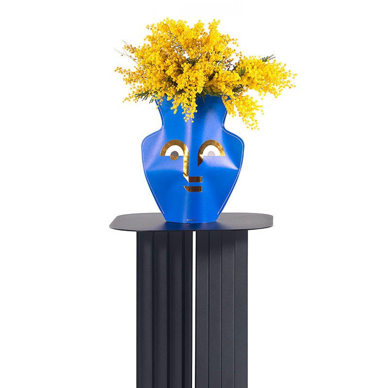 Plec Pedestal by RS Barcelona in Jet Black – view 2 – In Dubai by WSPR