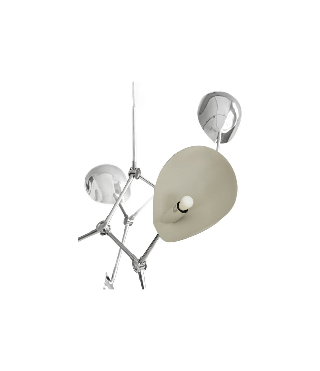 Stingray Chandelier by 101 Copenhagen in Chrome, view 2 – In Dubai by WSPR