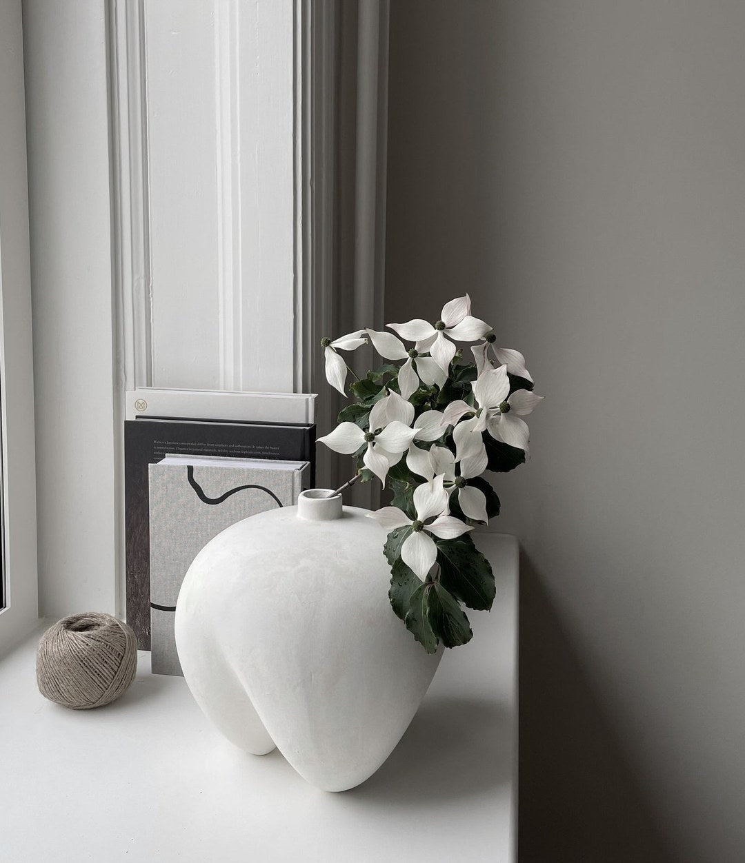 Sumo Vase, Mini by 101 Copenhagen in Bone White in a styled interior – In Dubai by WSPR