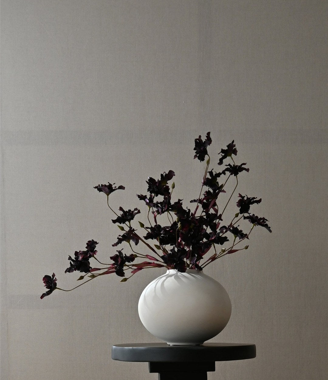 Sunao Vase Fat, Mini by 101 Copenhagen in Birch in a styled interior – In Dubai by WSPR
