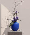 Sunao Vase, Medio by 101 Copenhagen in Marrakech Blue in a styled interior, view 2 – In Dubai by WSPR