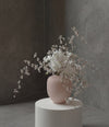Sunao Vase, Mini by 101 Copenhagen in Rose in a styled interior – In Dubai by WSPR