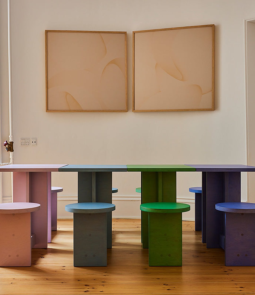 Suricata Desk by Sancal in colours in a white room – In Dubai by WSPR
