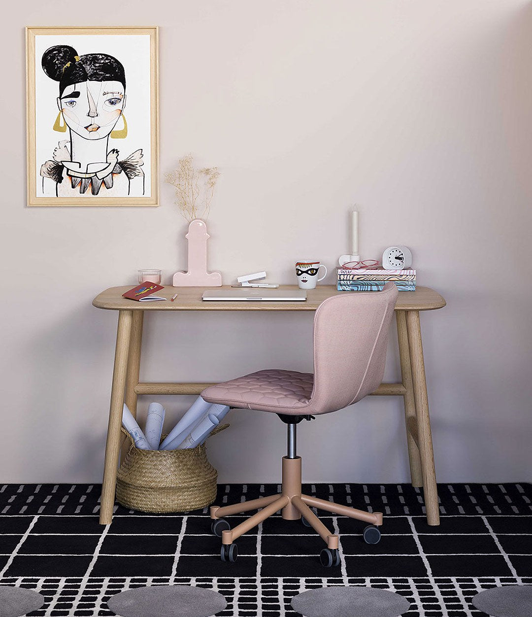 Tea Chair by Sancal swivel chair in pink at a desk – In Dubai by WSPR