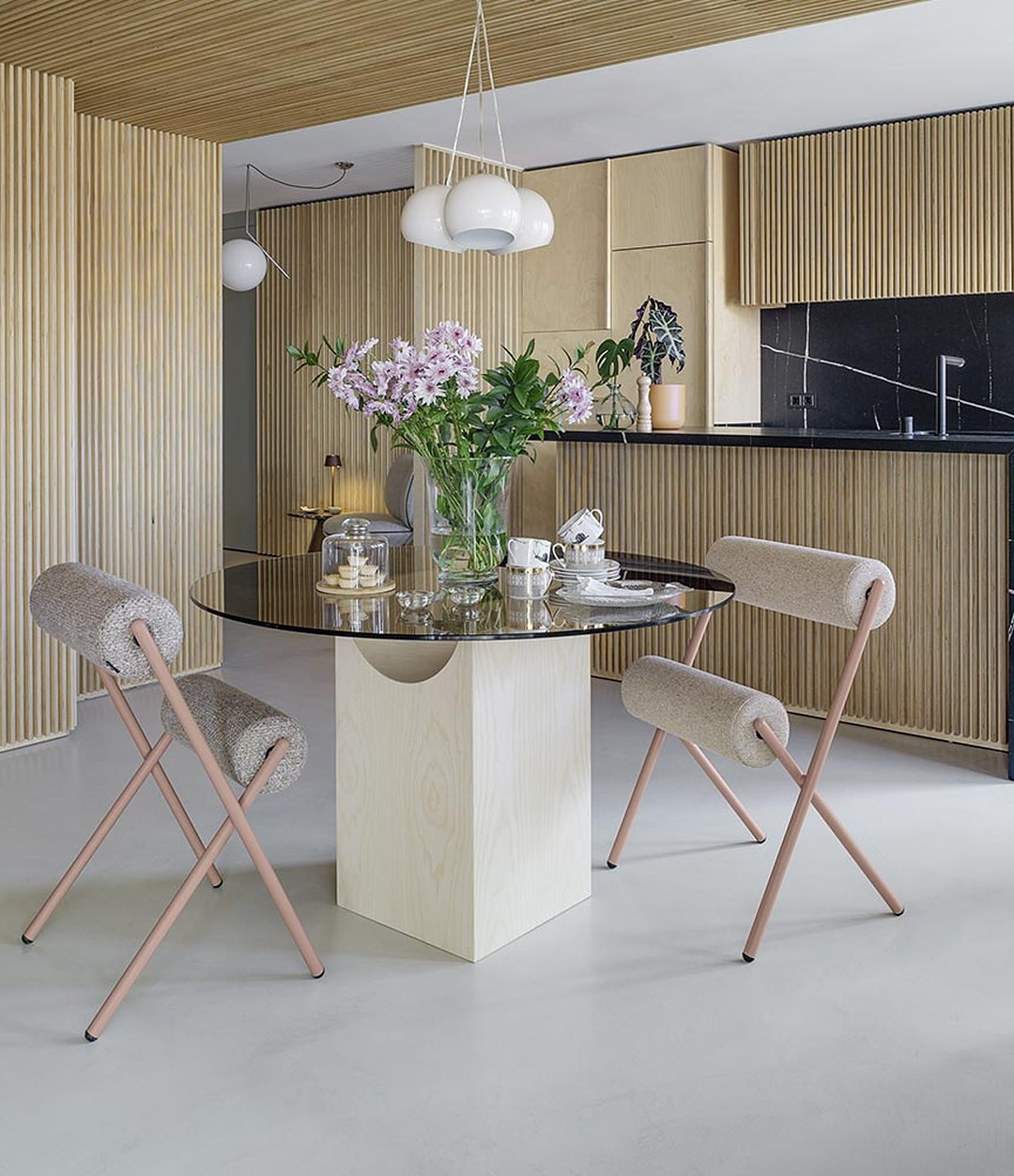 Vestige Dining Table by Sancal round in a kitchen – In Dubai by WSPR